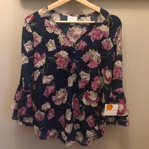🎀NEW🎀Liz Claiborne Floral Top